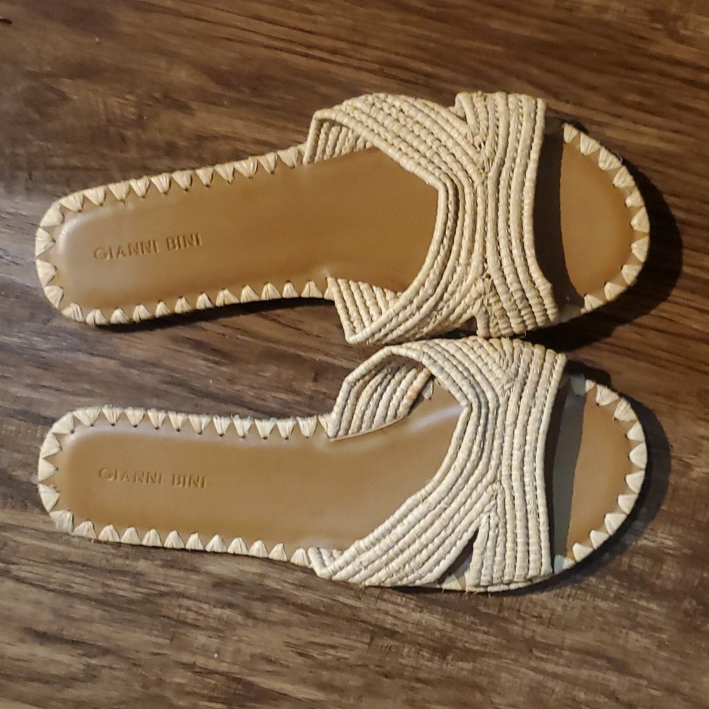 Women's Cream Slide Sandals